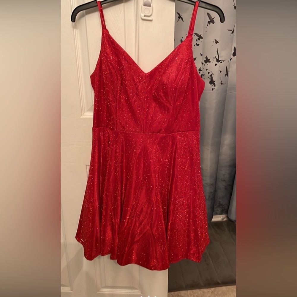 JUNIORS RED SPARKLY DRESS